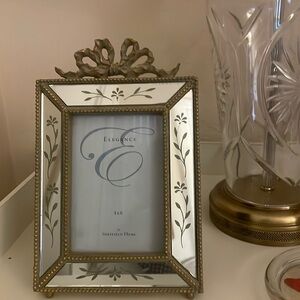 Elegance by Sheffield Home 4x6 photo frame. Never used!